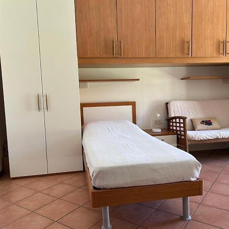 Lecco Only Females Guest House Екстериор снимка