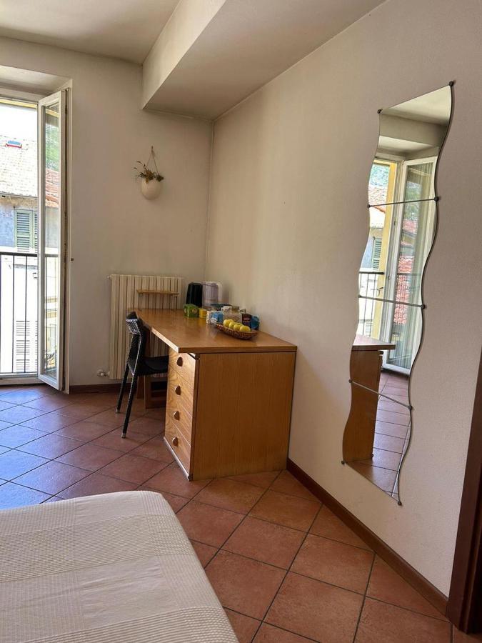Lecco Only Females Guest House Екстериор снимка